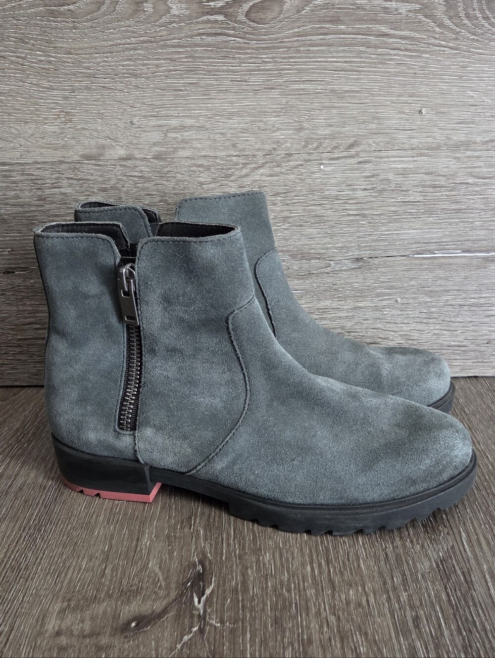 Sorel Emelie II Zip Waterproof Suede Ankle Boots size 8 Gray